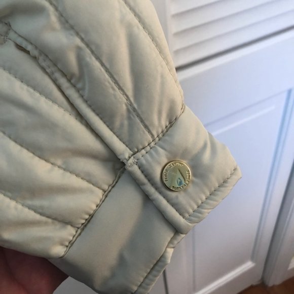 Vince Camuto Quilted Jacket Off-White w/ Gold & Gold Tone Hardware Size M- NWT - Picture 7 of 9